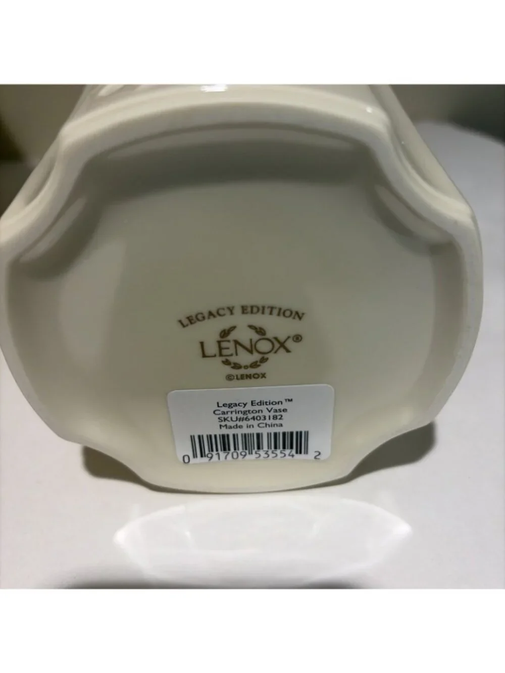 Lenox Legacy Edition Carrington Porcelain Vase 8